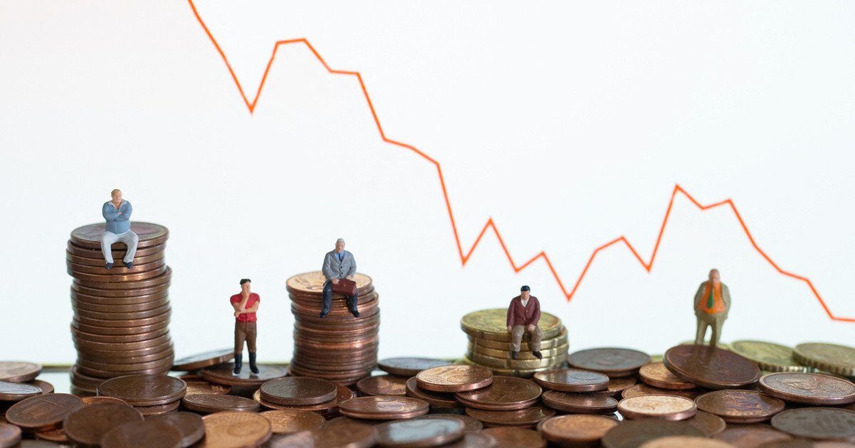 Economia României a intrat în recesiune tehnică, după două trimestre consecutive de scădere a Produsului Intern Brut (PIB)