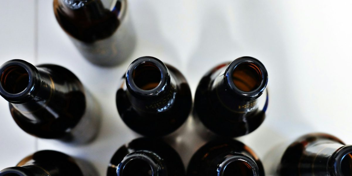 alcool-sticle-goale.jpg - PresaObiectiva