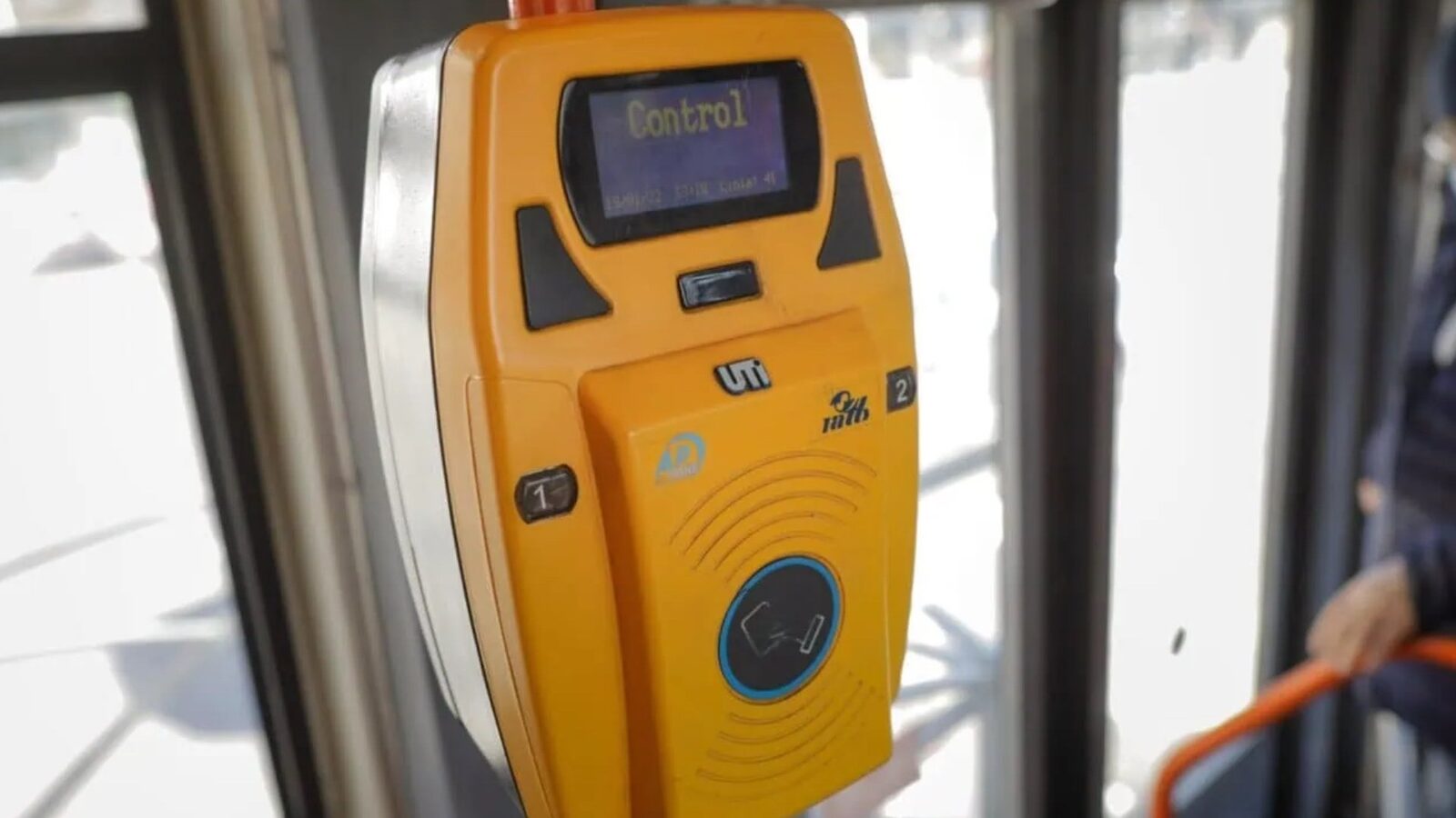 Călătorii fără bilet STB scutim de amenzi cu CI-uri electronice, explică Digi24
