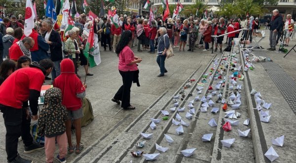 Protest la Angers împotriva blocadei din Gaza Sâmbătă, 30 august 2025, un număr impresionant de 220 la 230 de oameni s-au adunat în Angers pentru a manifesta împotriva blocadei impuse asupra Gazei