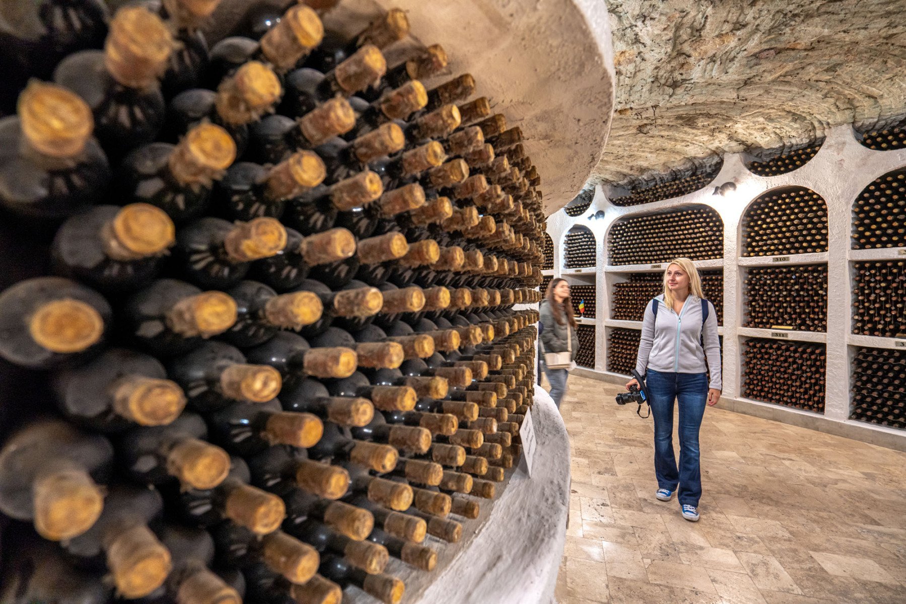 Moldova lansează o campanie internațională de promovare a exporturilor pentru a-și reînnoi imaginea pe piețele globale Republica Moldova își asumă o nouă strategie de promovare economică, lansând o campanie internațională menită să accentueze potențialul de export și să își consolideze poziția de partener de încredere pentru investitori și companii din întreaga lume