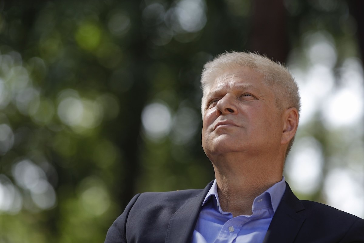 Decizie definitivă a Înaltei Curți: fostul primar al Sectorului 1, Daniel Tudorache, își recuperează diamantele de 2 milioane de euro sechestrate Fostul primar al Sectorului 1 din București, Daniel Tudorache, a primit o veste spectaculoasă zilele acestea: instanța supremă a stabilit că trebuie să-și recupereze bijuteriile și diamantele în valoare de aproape 2 milioane de euro, confiscate în urma unei anchete de corupție