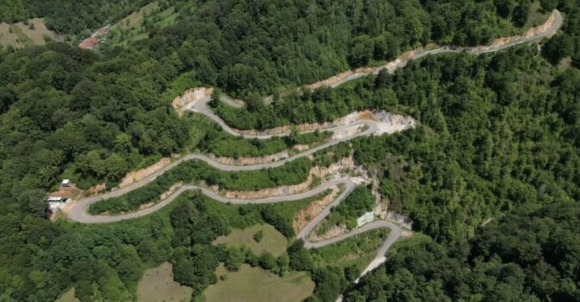 Timiș se pregătește pentru cea mai amplă investiție rutieră din ultimii ani, un proiect care promite să transforme complet infrastructura montană a zonei de vest