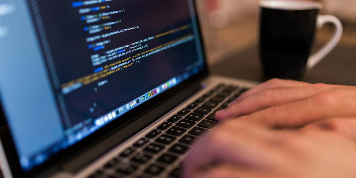 eset-programatori-romania.jpg - PresaObiectiva