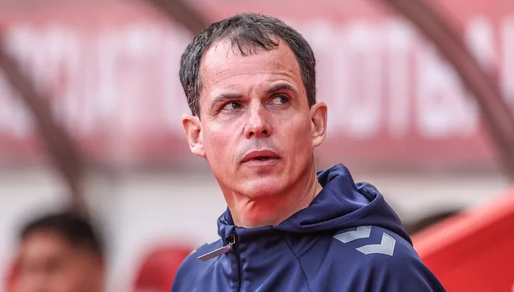 https3A2F2Fsportsmole-media-prod.s3.gra_.io_.cloud_.ovh_.net2Fuploads2F20252F082Fsunderland-manag.webp - PresaObiectiva