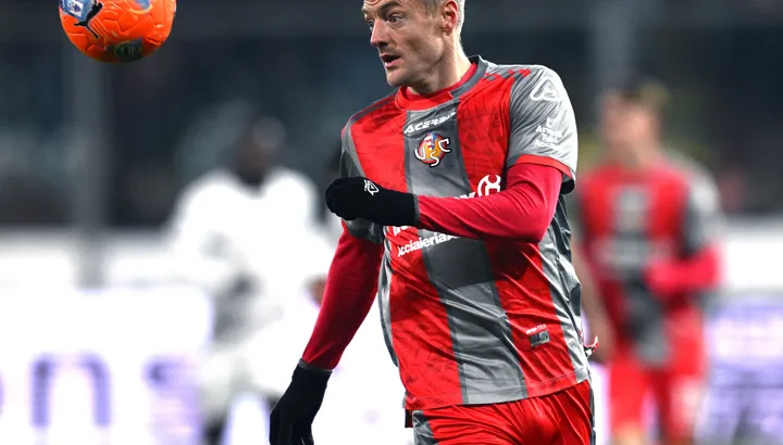 Cremonese și Genoa, confruntare decisivă la Stadio Zini Cremonese și Genoa se află în pragul unui duel crucial pentru supraviețuirea în Serie A, programat duminică, la Stadio Zini