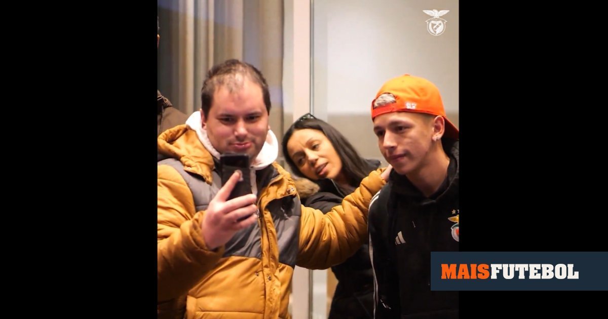 Benfica a ajuns la Tondela pentru confruntarea cu formația locală Benfica a sosit sâmbătă seara în Tondela, pregătindu-se pentru meciul din cadrul etapei a 20-a a Ligii portugheze, programat duminică, la ora 20:30