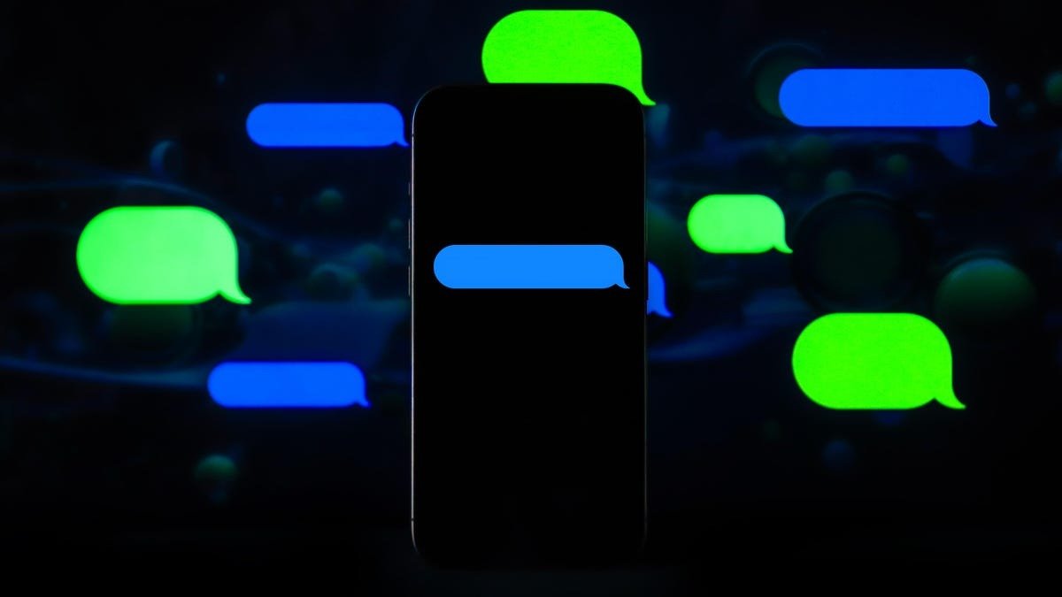 Apple a făcut un pas important în direcția interoperabilității și securității mesageriei între iPhone și dispozitivele Android, anunțând începutul testării criptării end-to-end (E2EE) pentru Mesajele RCS în versiunea beta pentru dezvoltatori a iOS 26.4