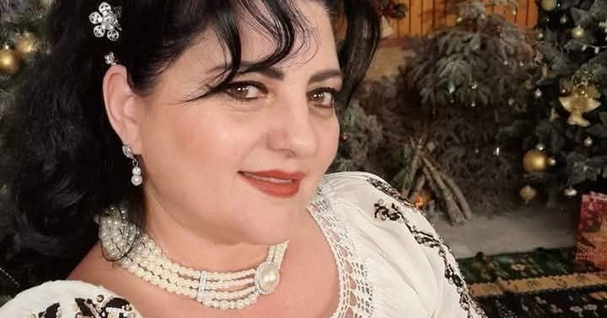 Doliu în lumea muzicii populare: S-a stins din viață Mihaela Cojocaru Muzica populară românească a pierdut o stea prețioasă, după ce Mihaela Cojocaru, una dintre cele mai îndrăgite interprete de folclor, s-a stins din viață la vârsta de 50 de ani