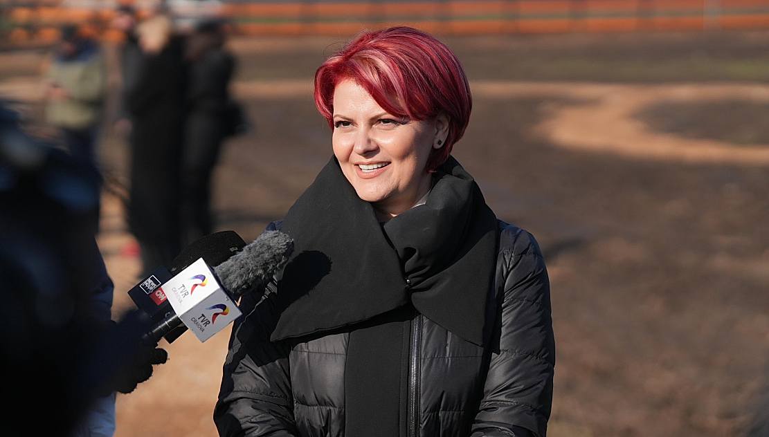 Olguța Vasilescu neagă acuzațiile: Blocul din apropierea depozitului de muniții respectă urbanizarea.