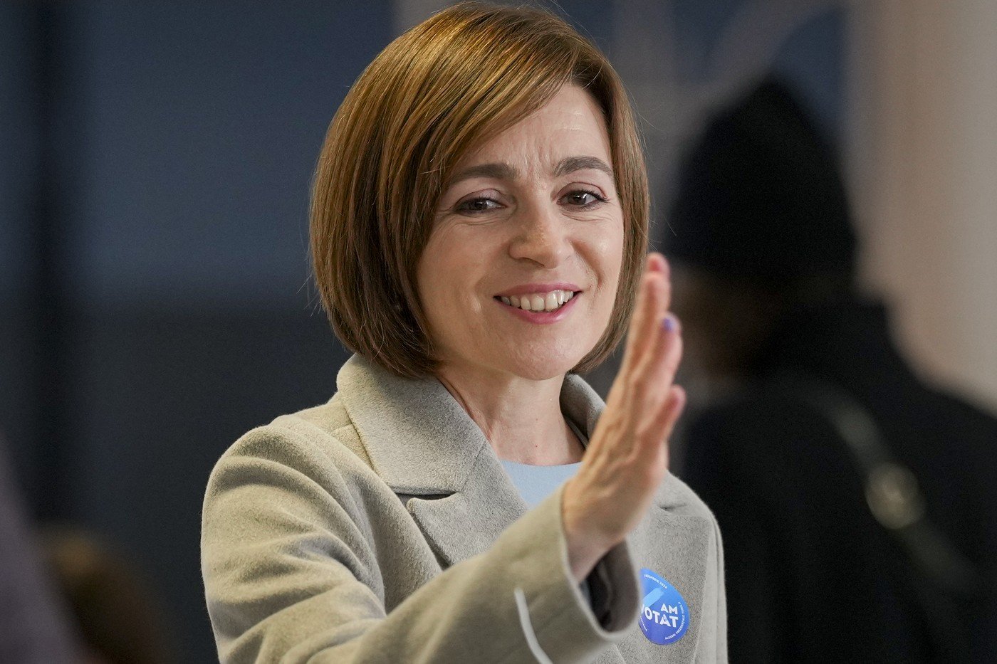 Maia Sandu consolidează necesitatea unei coaliții internaționale împotriva atacurilor hibride ale Rusiei Președinta Republicii Moldova, Maia Sandu, a atras din nou atenția asupra pericolului reprezentat de atacurile hibride ale Rusiei, subliniind necesitatea instaurării unei coaliții internaționale pentru contracararea acestor manevre