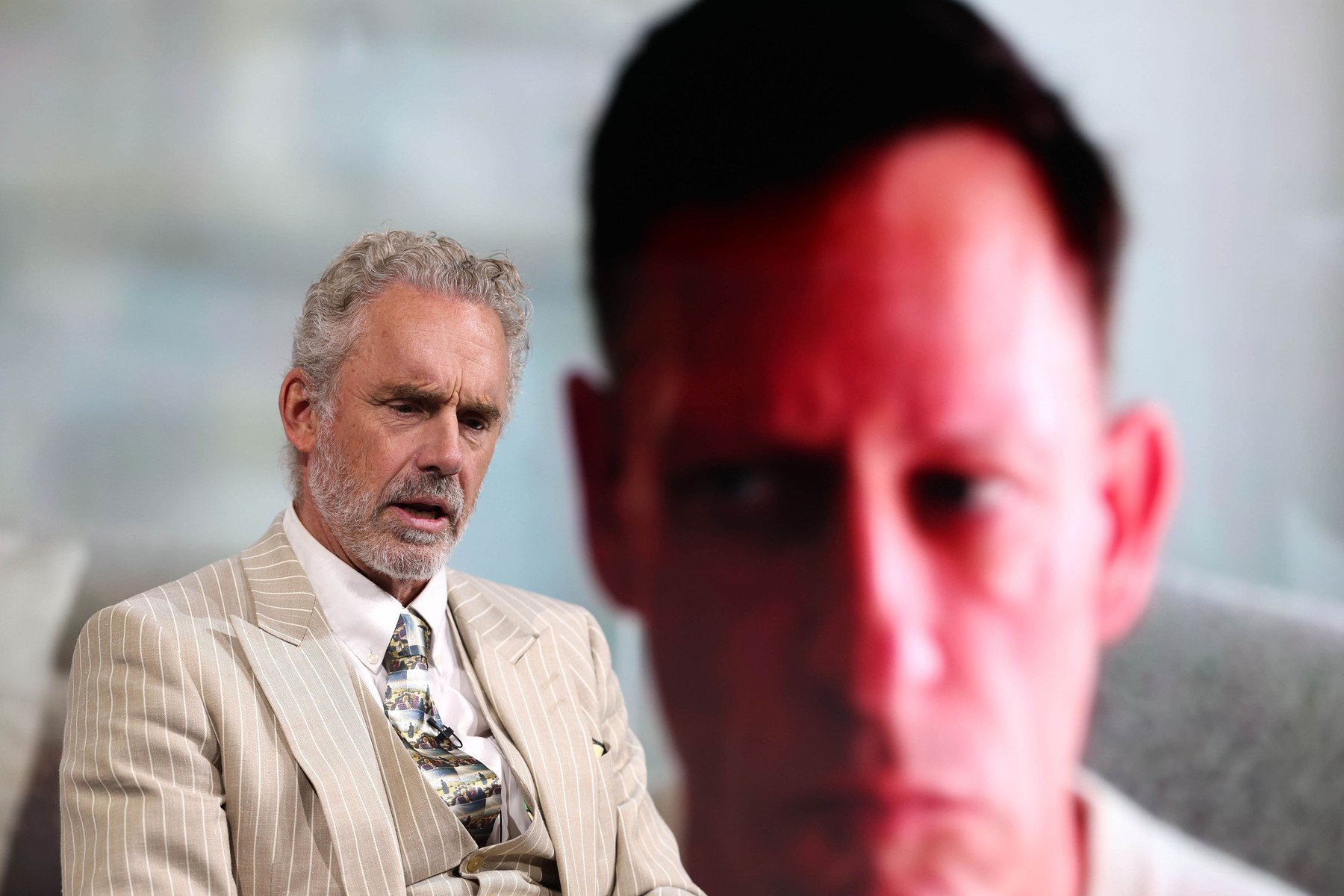 Miliardari din tehnologie, în frunte cu Peter Thiel și Bill Gates, aleg să-și țină propriile copii departe de lumea digitală pe care au contribuit enorm să o plămădească