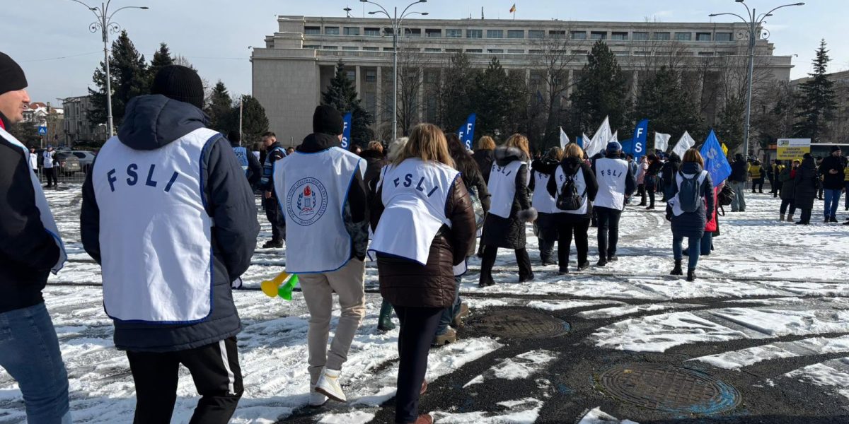 protest-profesori.jpeg - PresaObiectiva