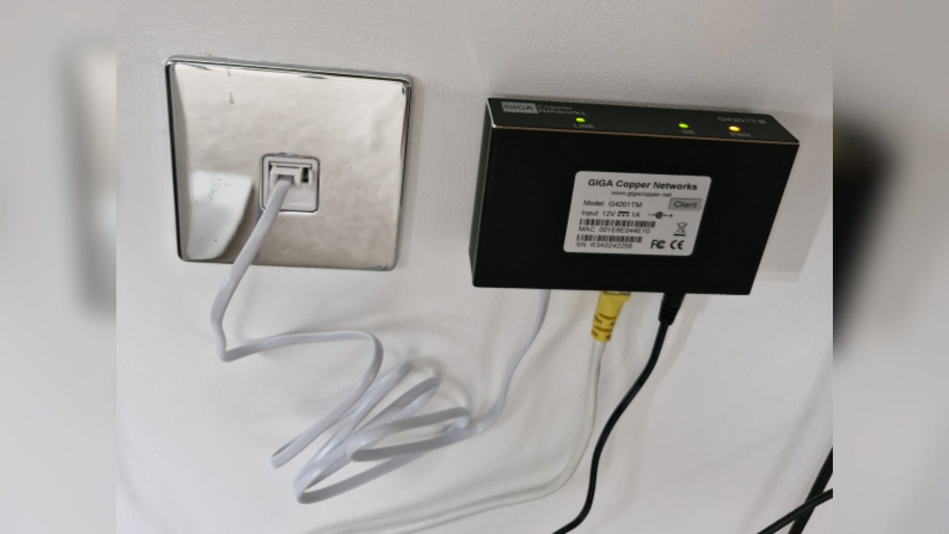 Cum transformi cablurile telefonice vechi în rețea gigabit acasă În multe case vechi, problema rețelei stabile și rapide devine o adevărată provocare