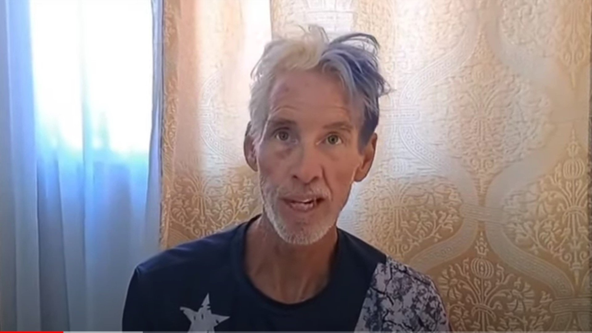 Bărbatul care a încercat să îl asasinţeze pe Donald Trump, condamnat la închisoare pe viață Un moment tensionat al scenelor judiciare americane a fost recent marcat de sentința în cazul unei tentative de asasinat asupra fostului președinte Donald Trump, în contextul campaniei prezidențiale din 2024