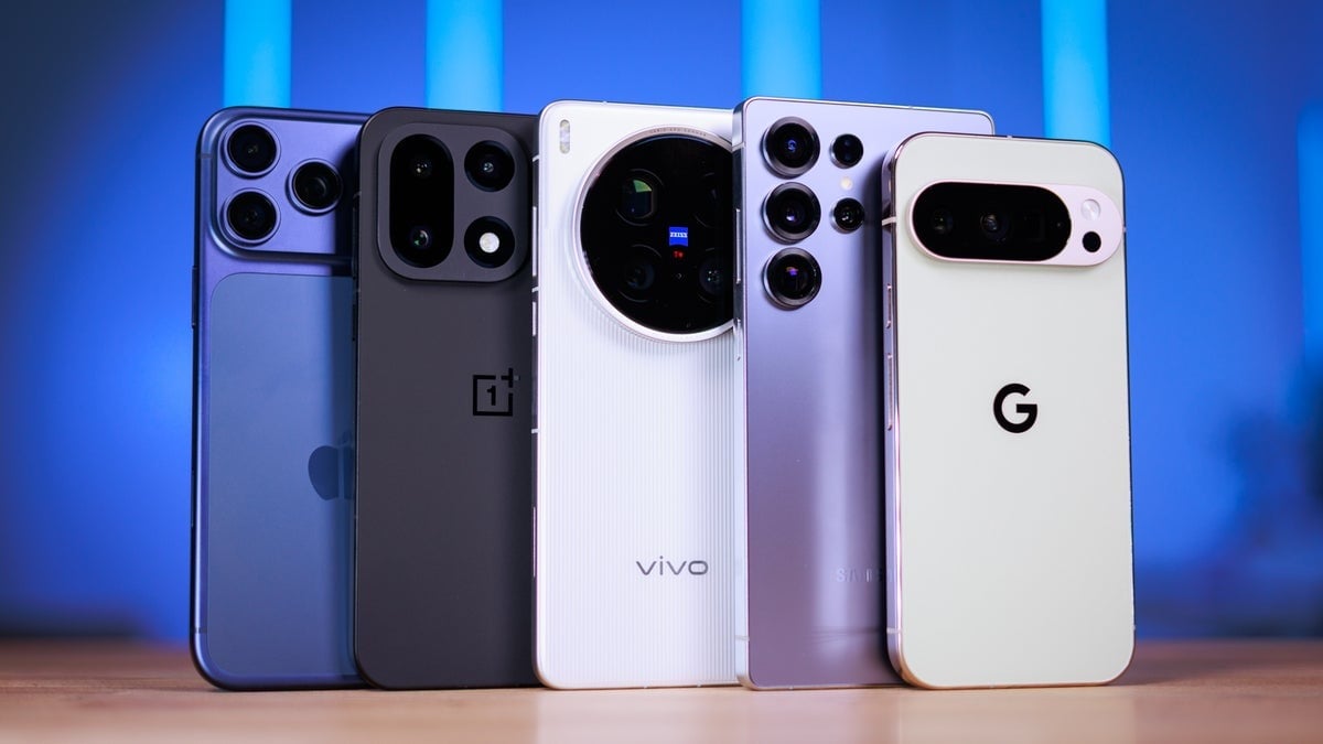 Schimbare de paradigmă în industria smartphone-urilor: de la performanță la raport calitate-preț Industria smartphone-urilor anunță, pentru anul 2026, o tranziție majoră de la bătălia pentru cel mai rapid procesor, către o abordare mai echilibrată a performanței și costurilor