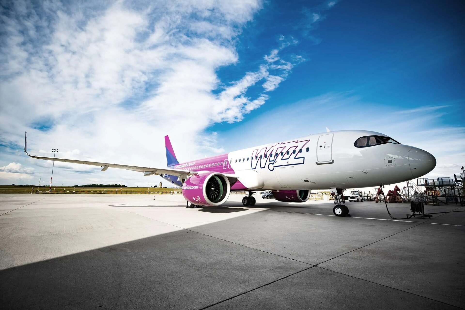 Wizz Air inovează cu WIZZ Link: Rezervări complexe, simplificate pentru pasageri Când vine vorba de rezervarea unui bilet de avion, lucrurile par simple pentru zborurile directe
