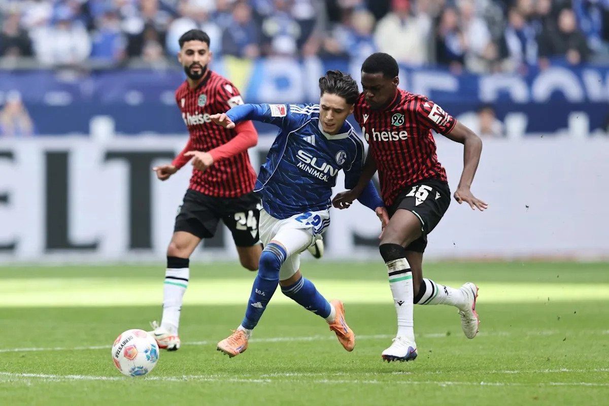 Bayern activatează clauza de readucere a superstarului de 20 de ani de la Hannover 96