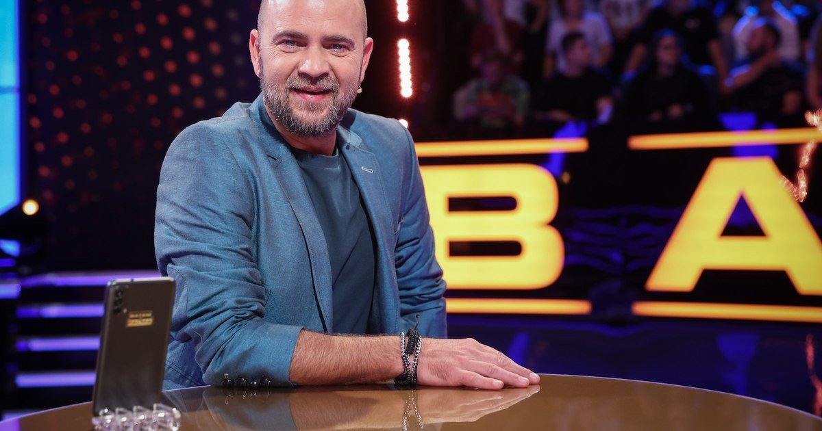 Prezentatorul Pro TV, Cosmin Seleși, a fost surprins de o problemă de sănătate neașteptată, care l-a forțat să ajungă de urgență la spital