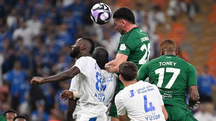 João Pinheiro, arbitru portughez, va conduce semi-finala Cupei Custodianului celor Două Moscheei în Arabia Saudită Arbitrajul portughez João Pinheiro va fi responsabil pentru fluierul de start al meciului de semi-finală dintre Al-Ahli și Al-Hilal, un duel extrem de important din cadrul Cupei Custodianului celor Două Moscheei, programat miercuri seară pe stadionul Al-Inma din Jeddah