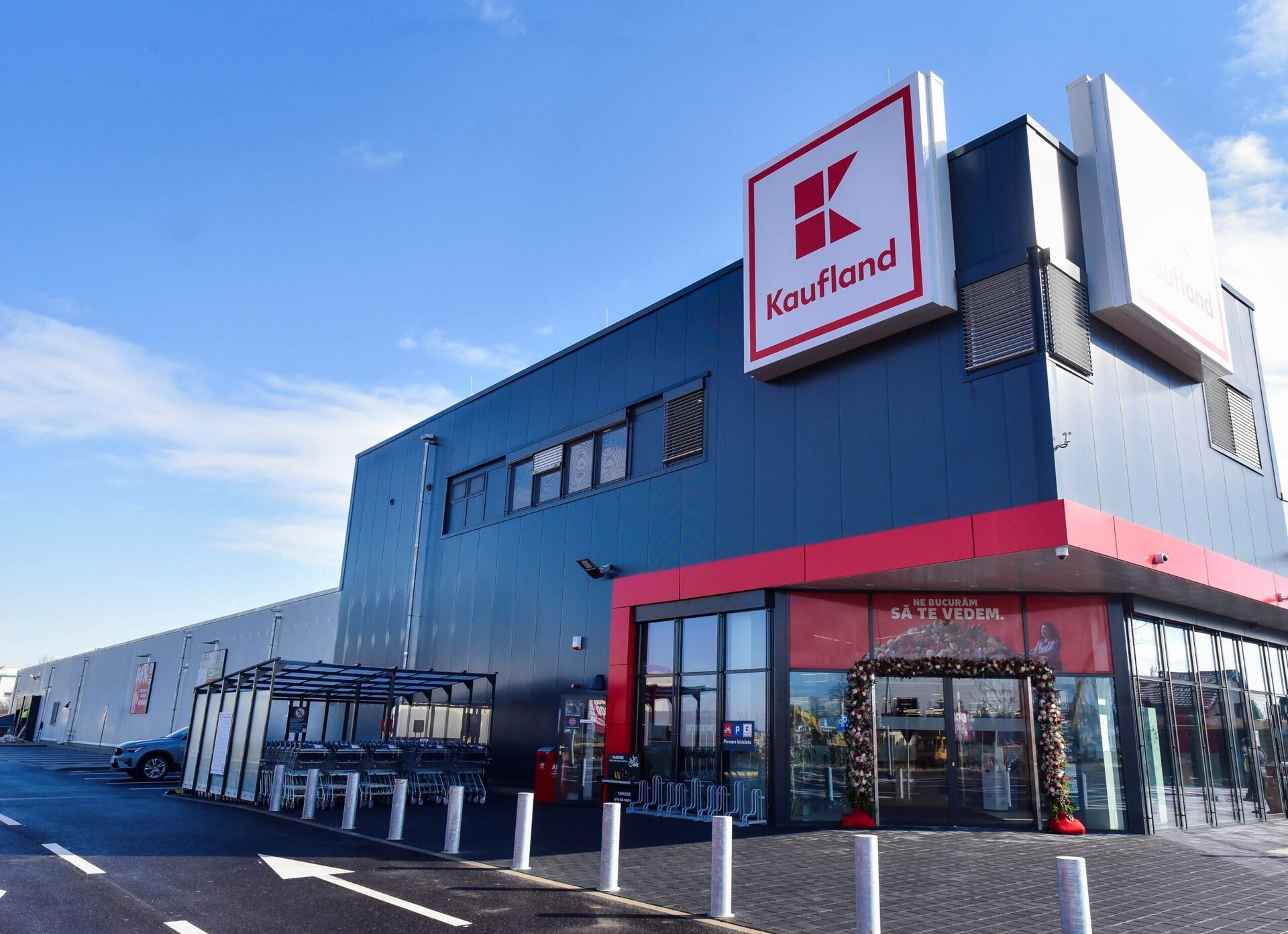 Kaufland continuă expansiunea în România, marcând un angajament ferm față de modernizarea și sustenabilitatea retailului local