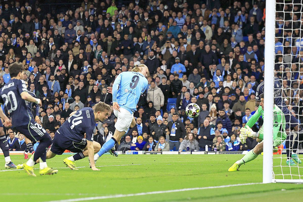 Real Madrid a părăsit Ligile Campionilor după o înfrângere în manșa secundă cu Manchester City, scor 1-2, avansând în sferturi cu o victorie categorică de 5-1 la general