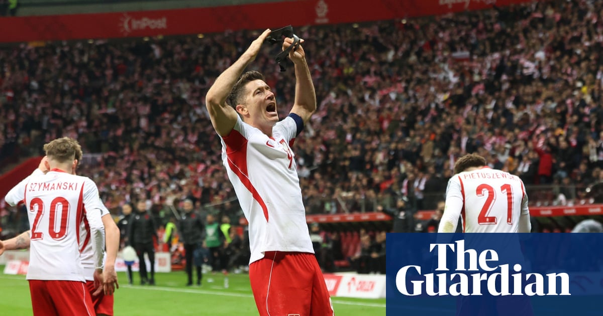Polonia a bifat o calificare dramatică pentru barajul pentru quinquinalul mondial de după o victorie muncită împotriva Albaniei, scor 2-1, după ce Arber Hoxha a deschis scorul pentru oaspeți în meciul de pe teren propriu, din Varșovia