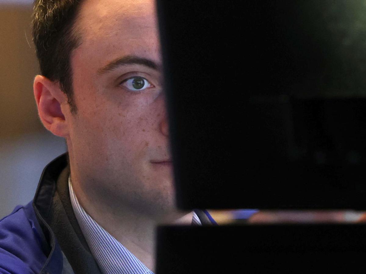 Piața de acțiuni din Statele Unite a înregistrat un început de săptămână optimist, cu indicii majori în creștere, în ciuda incertitudinilor generate de conflictul din Orientul Mijlociu și de tensiunile geopolitice crescute