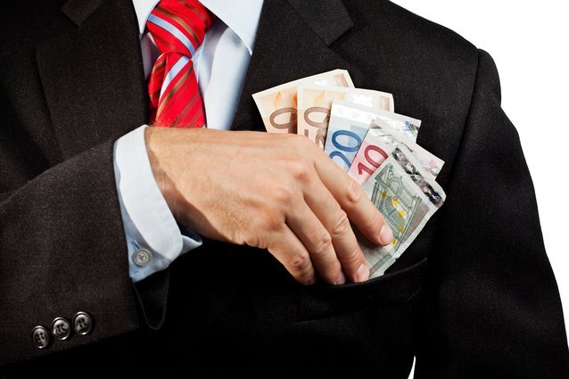 Investițiile în publicitate online, OOH, radio și presă au depășit 818 mil. euro în 2025; jumătate din top 10 companii mari sunt case de pariuri