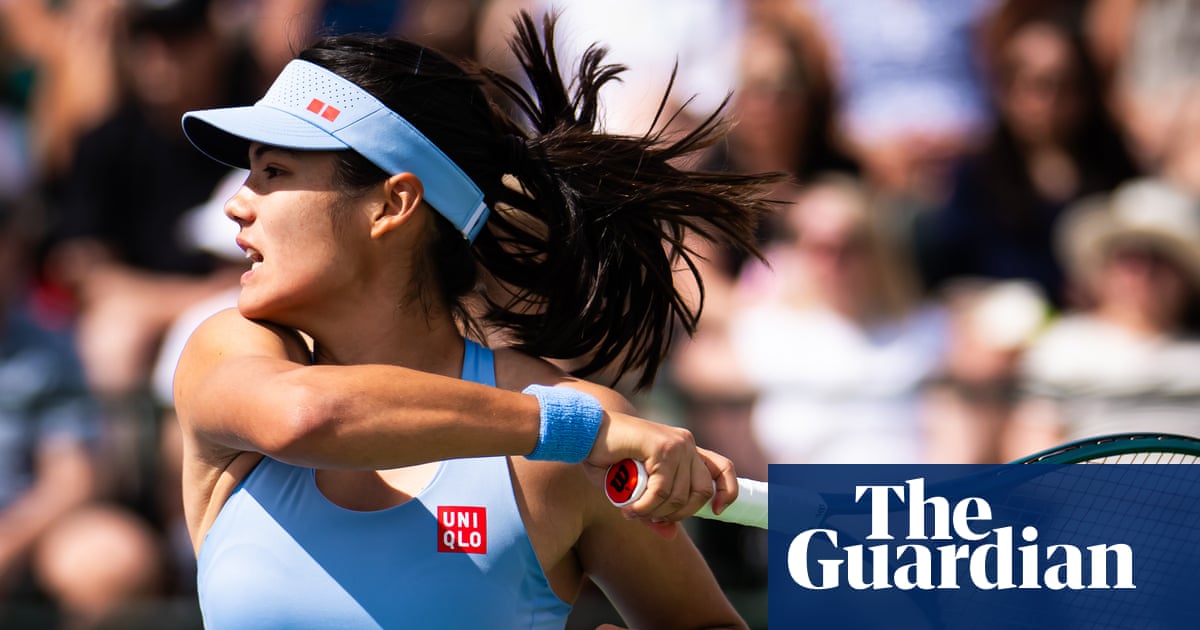 Emma Raducanu a obținut o victorie convingătoare în turul întâi al turneului de la Indian Wells, învingând-o pe Anastasia Zakharova cu scorul de 6-1, 6-3