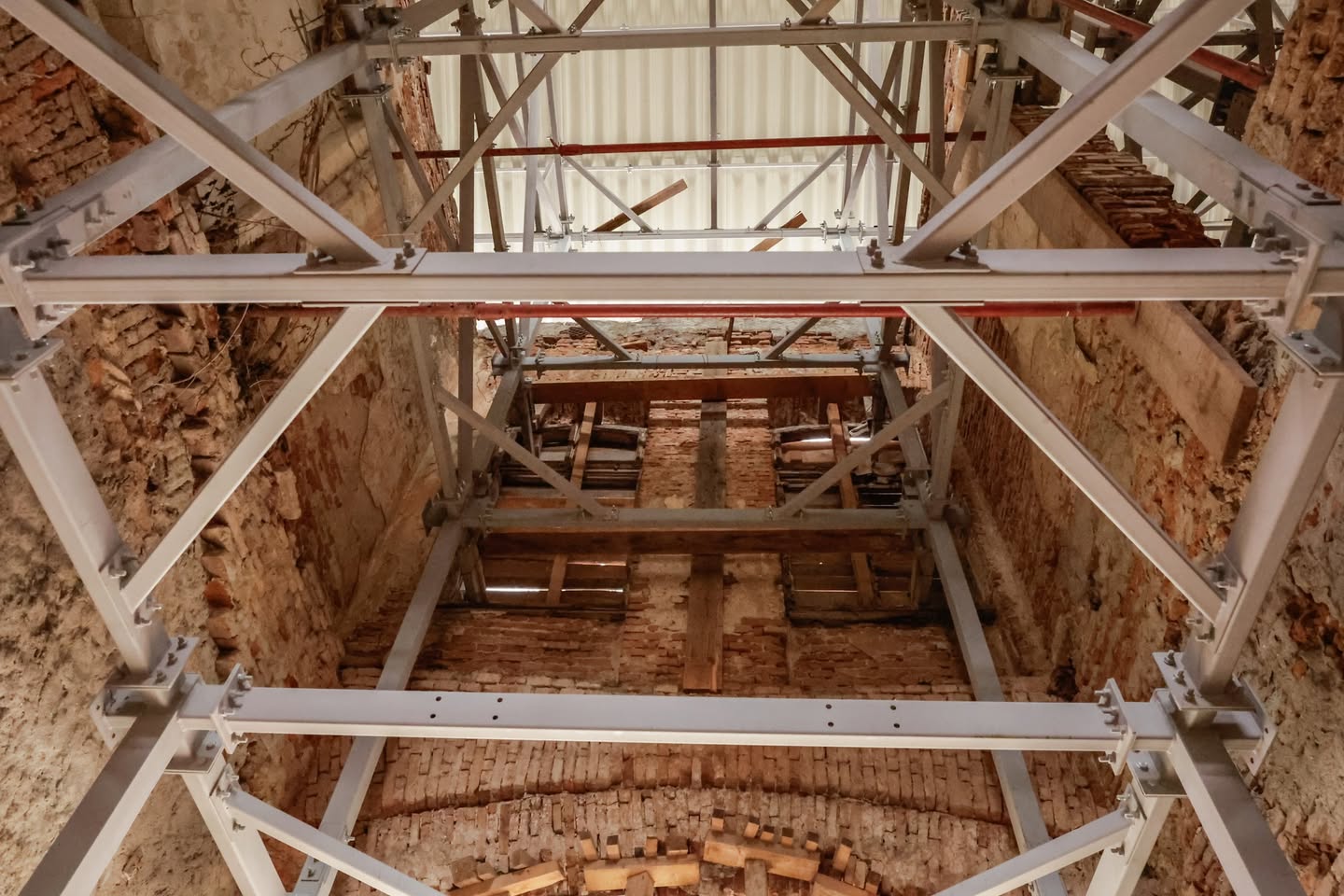 Hanul Solacolu, restaurat și pregătit pentru vizitatori