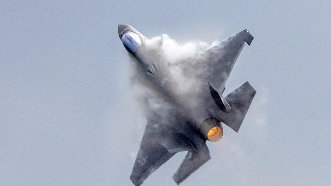 Israeli a reușit pentru prima dată să doboare un avion de luptă iranian într-un schimb de focuri direct, după ce un avion F-35I a interceptat și a doborât un YAK-130 în timpul unui incident armat apărut în zorii zilei de miercuri