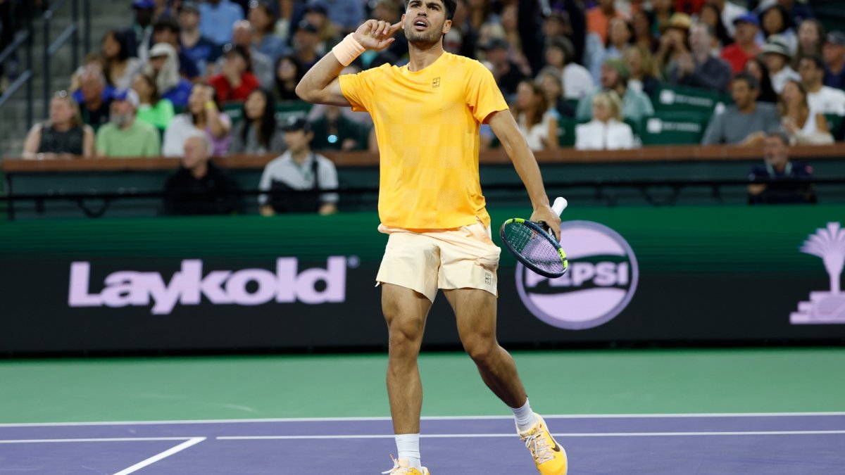 Carlos Alcaraz, la doar 22 de ani, se impune din ce în ce mai clar pe scena globală a tenisului, având în palmares șapte titluri de Grand Slam și o perioadă record de 62 de săptămâni ca lider mondial