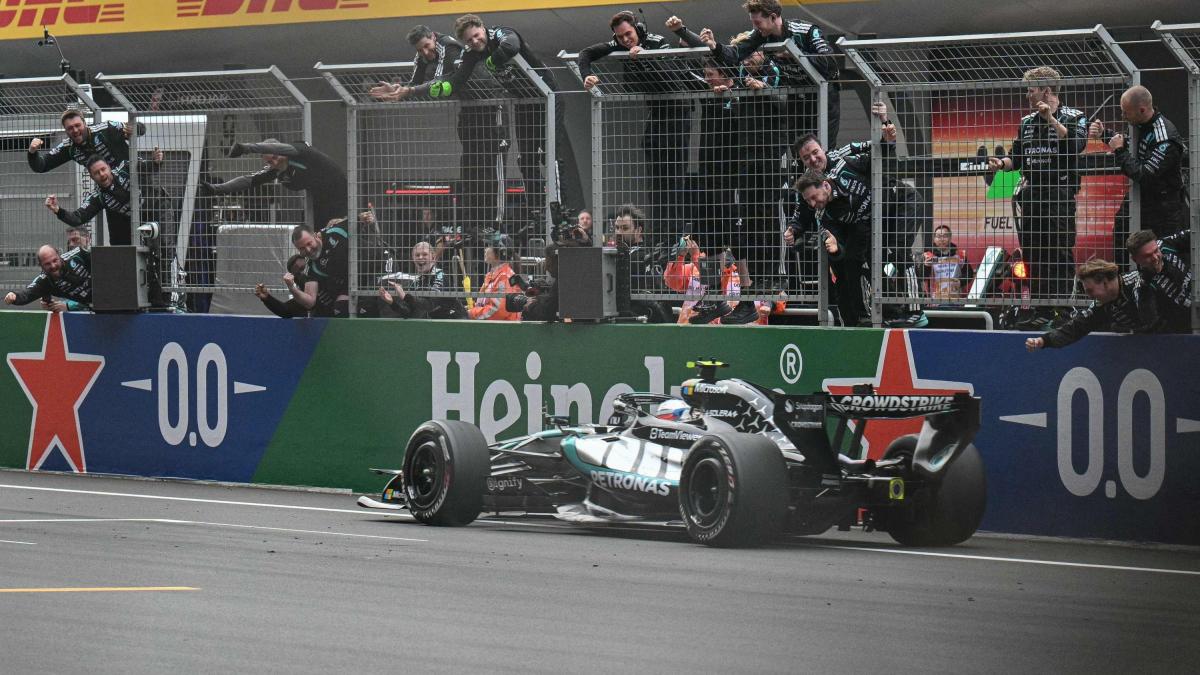 Mercedes Vincente – Dominatia echipei germane în istoria Formula 1 Mercedes a reușit să își consemneze numele în topul celor mai de succes echipe din istoria Formulei 1, având în palmares nu mai puțin de șase titluri de campioană în cursele cele mai prestigioase pe circuit