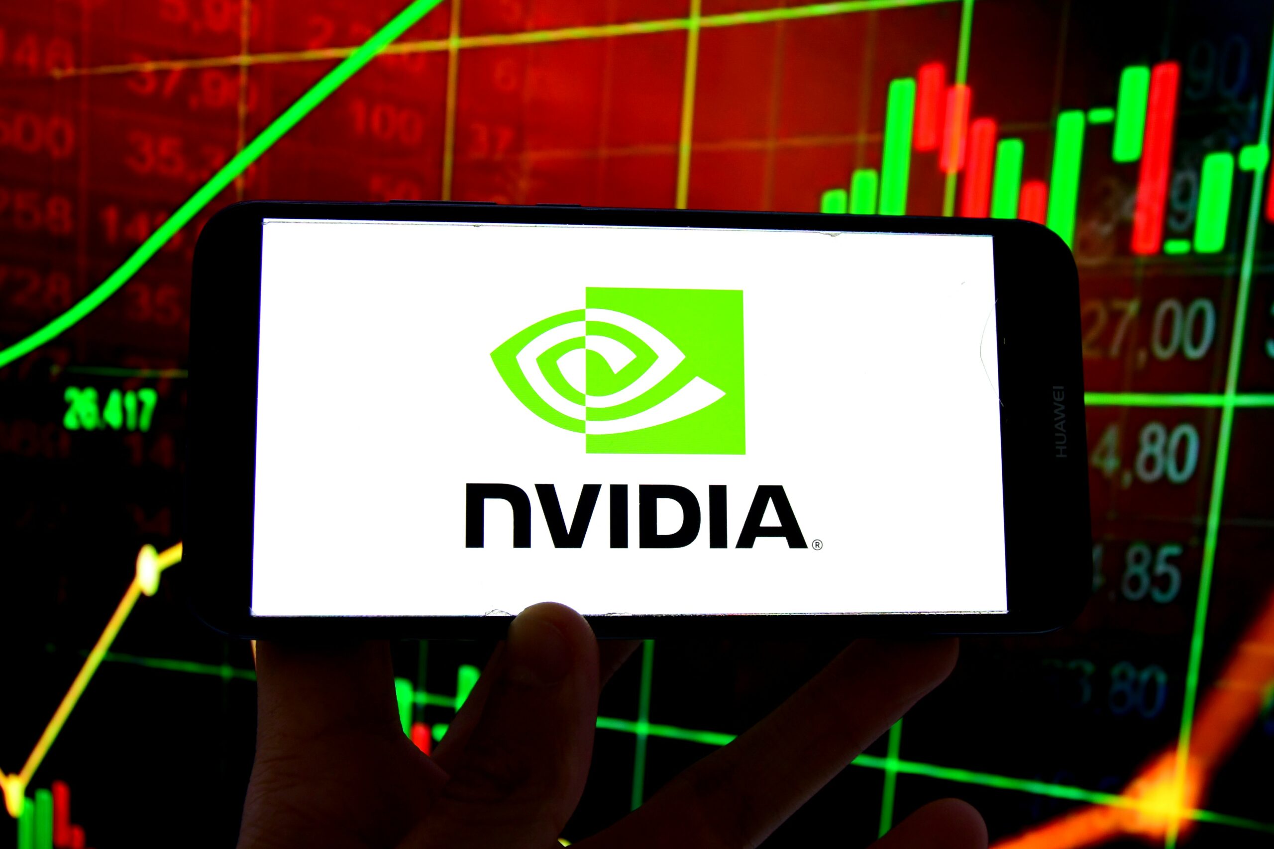 Nvidia lansează un cip ce accelerează AI-ul de zece ori