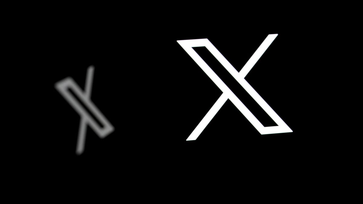 Mii de oameni au participat sâmbătă la parada tradițională de Ziua Sfântului Patrick din Highlands, într-o sărbătoare plină de culoare și energie, desfășurată sub soarele primăvăratic