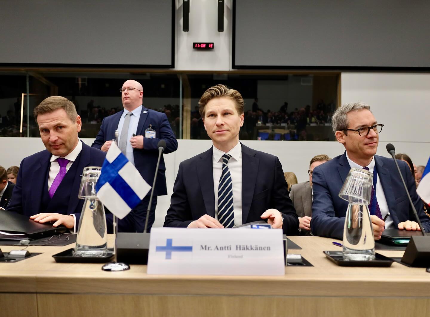 Finlanda pregătește terenul pentru o redefinire a politicii sale de apărare, anunțând intenția de a relaxa interdicția privind armele nucleare pe teritoriul său