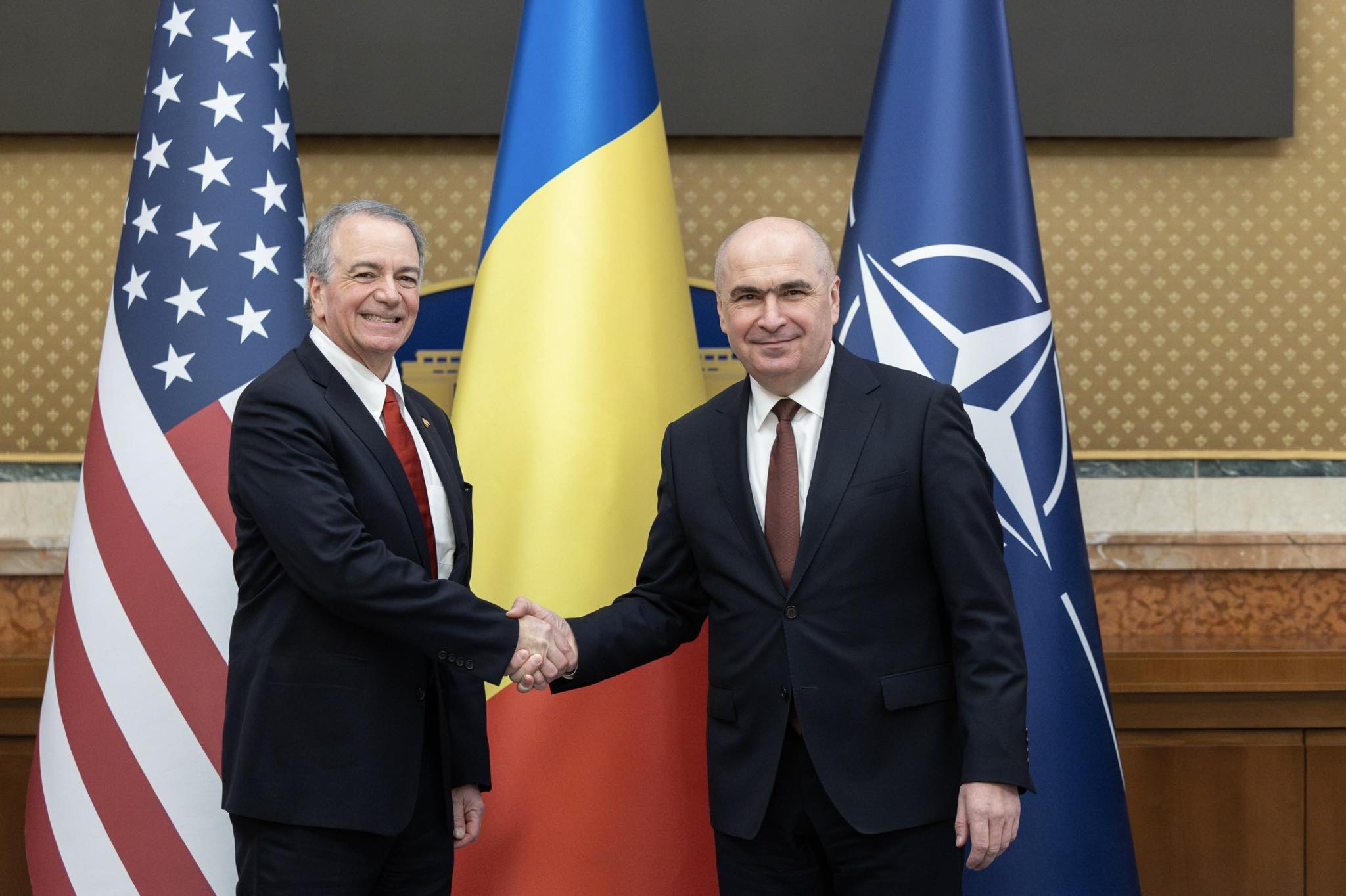 Premierul Bolojan discută cu noul ambasador Nirenberg despre creșterea investițiilor americane în România