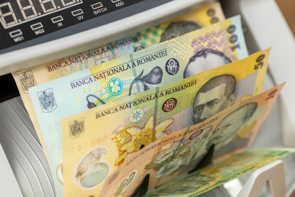 Prețul petrolului în creștere amenință inflația din România, iar economia noastră se află sub o presiune tot mai accentuată din cauza instabilității din Orientul Mijlociu