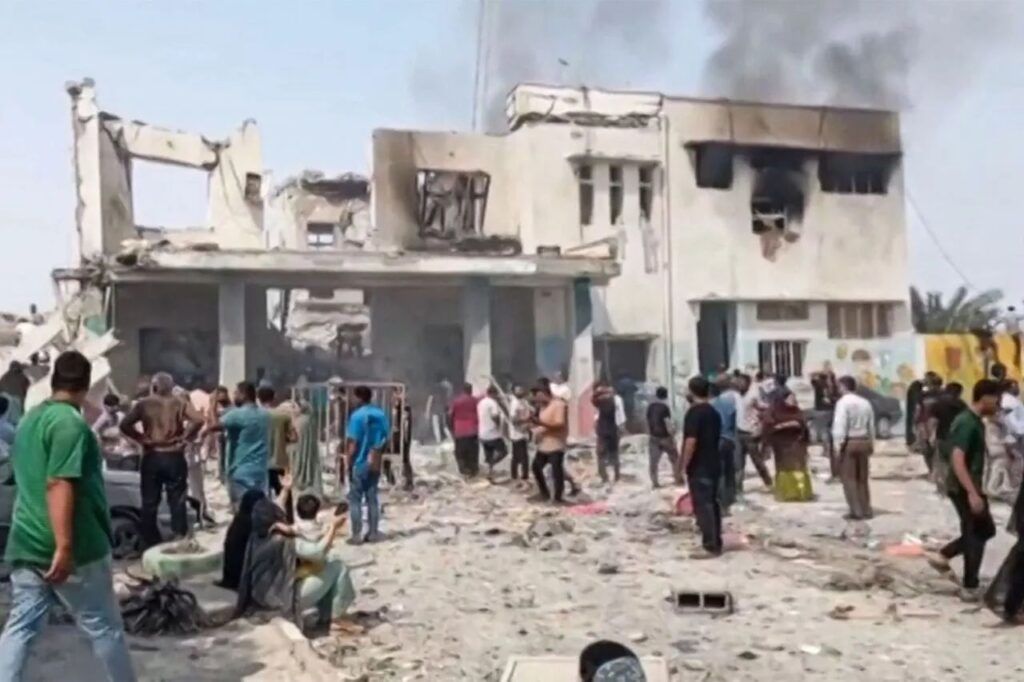 Peste 2.500 de români au părăsit zonele de conflict din Orientul Mijlociu și au revenit în siguranță în țară, în urma eforturilor susținute ale autorităților române, anunță Ministerul de Externe