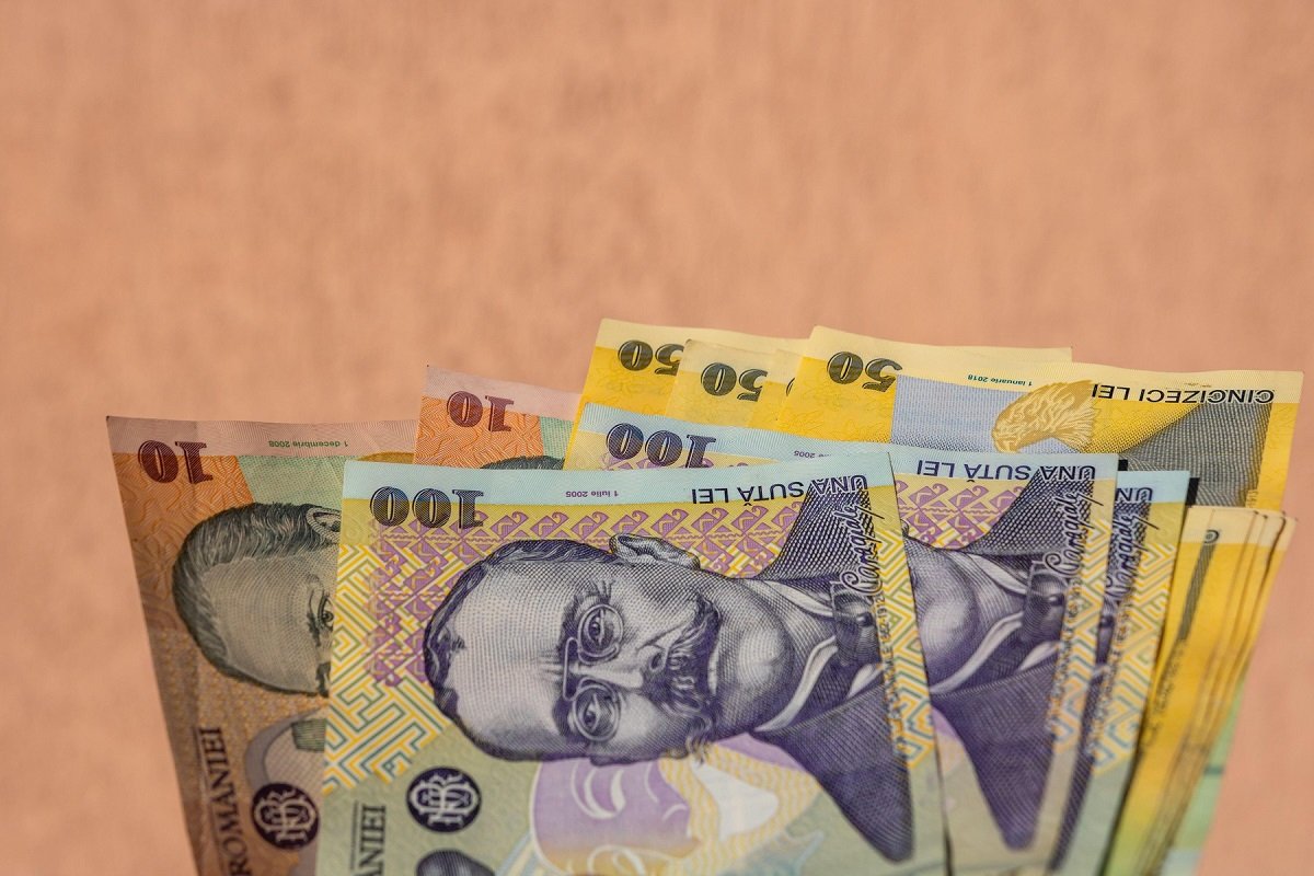 Guvernul pregătește un pachet amplu de măsuri sociale pentru susținerea pensionarilor și a persoanelor vulnerabile, în contextul creșterii costurilor vieții și a inflației ridicate