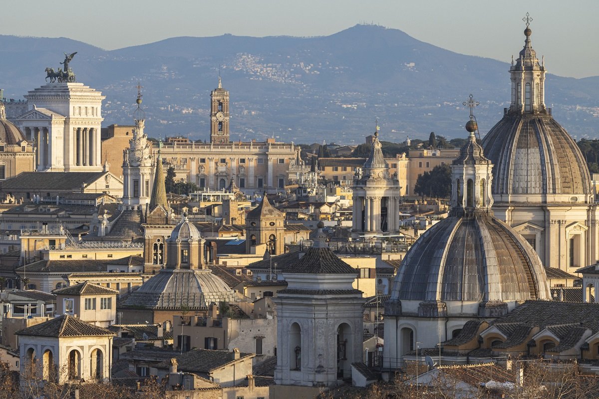 Gastronomia locală poate fi o adevărată încântare pentru cei care doresc să evadeze din turismul de masă și să descopere autenticul în inima Romei