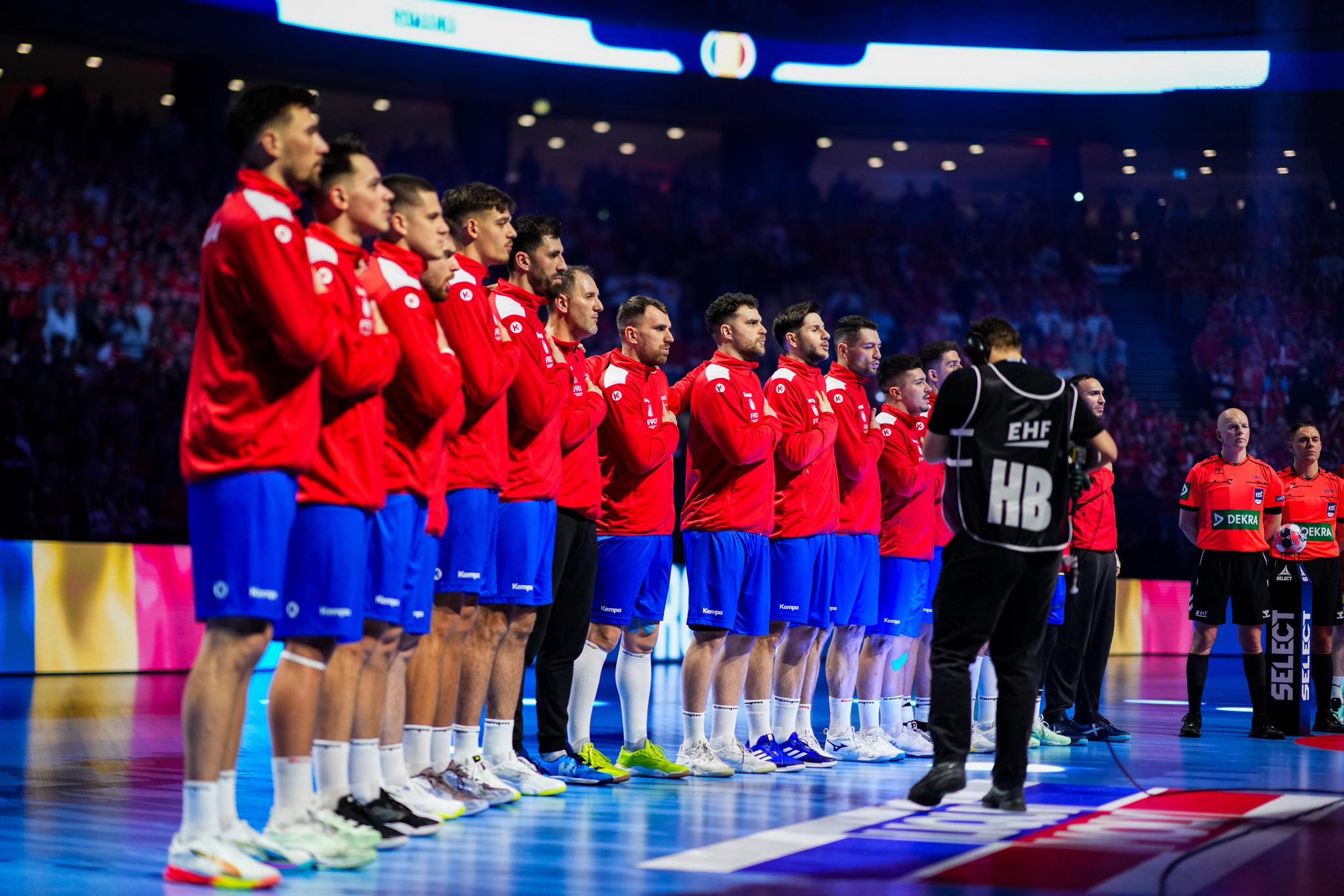 Naționala masculină de handbal a României se află în plină campanie de pregătire pentru calificările la Campionatul Mondial din 2027, cu un duel important pe orizont: confruntarea cu naționala Turciei