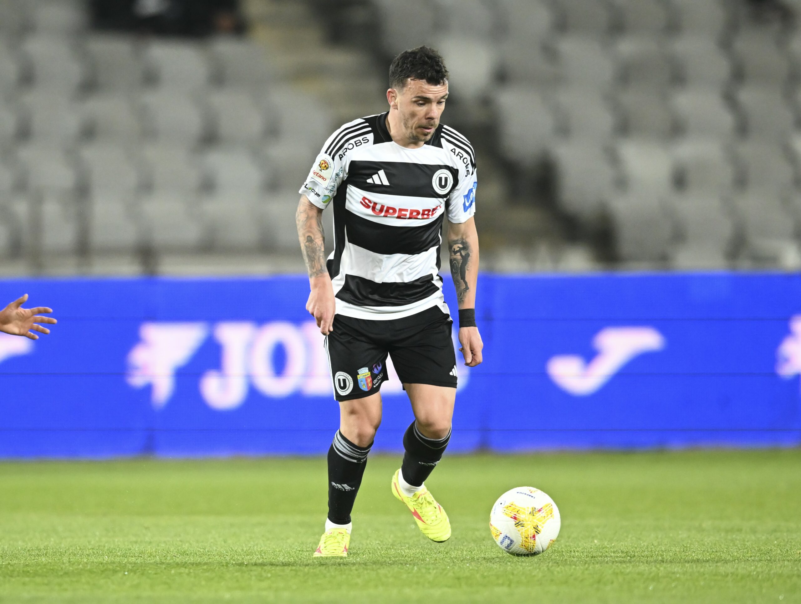 Dan Nistor a stârnit zâmbete și a atras atenția după victoria surprinzătoare a Universității Cluj în meciul cu FCSB, campioana en titre, scor 3-1, în ultima etapă a sezonului regulat al Superligii