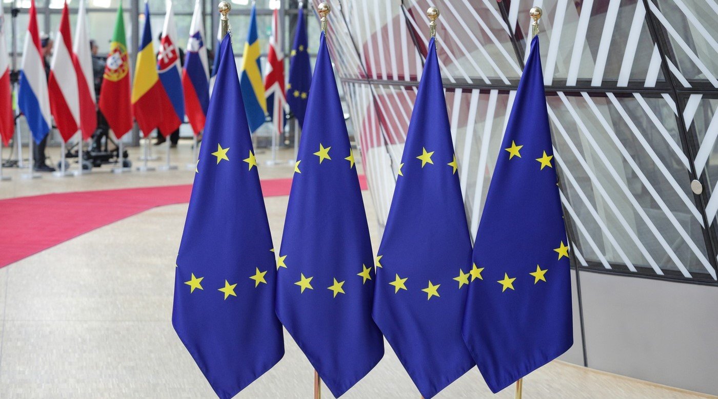 Mitică Dragomir, fostul președinte al Ligii Profesioniste de Fotbal și om cunoscut pentru declarațiile sale adesea acide, continuă să provoace dezbatere în spațiul public românesc