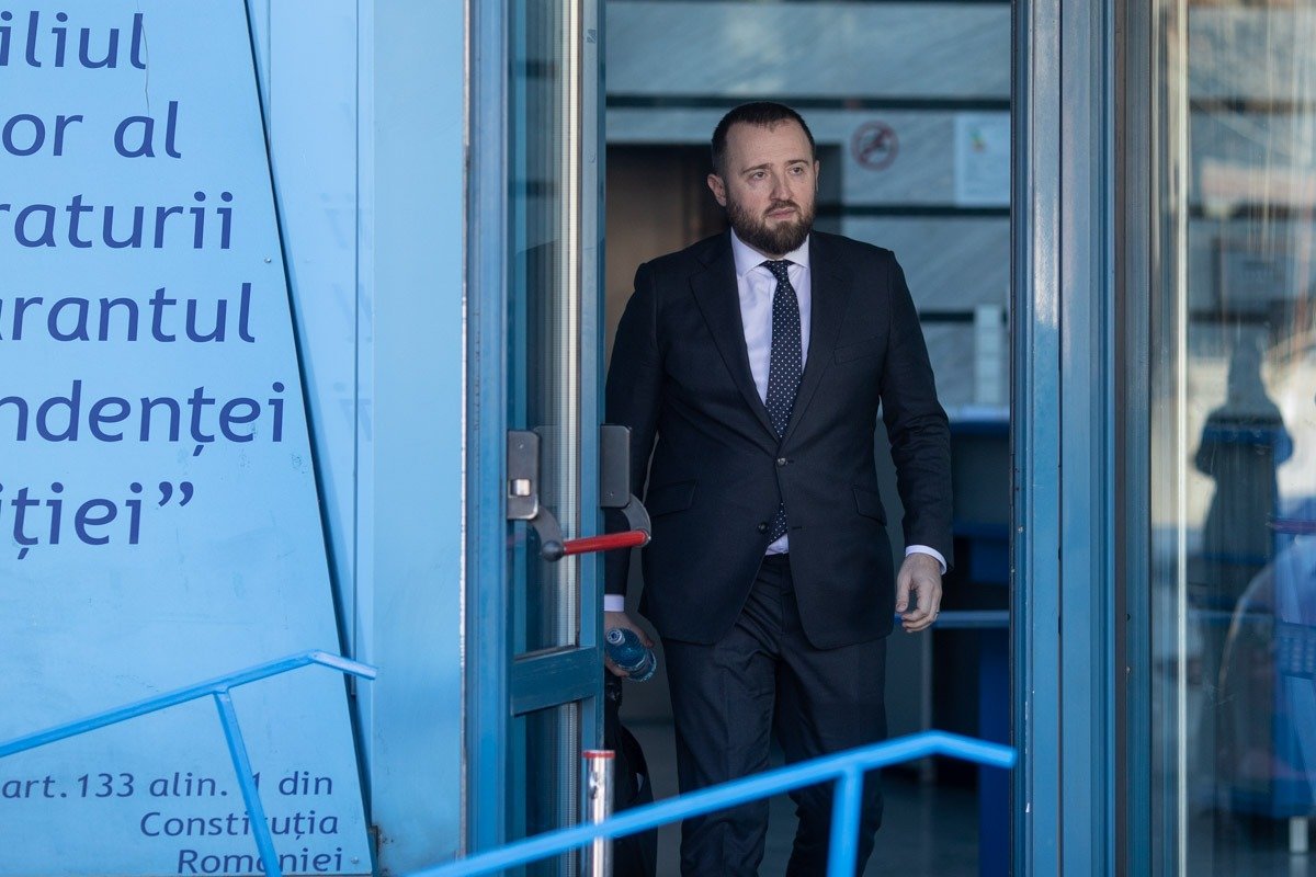 Inspecția Judiciară refuză să investigeze pe deplin acuzațiile grave aduse procurorului-șef al DNA, Marius Voineag, în cadrul documentarului „Justiție capturată”, chiar și după solicitările oficiale din partea Secției pentru procurori