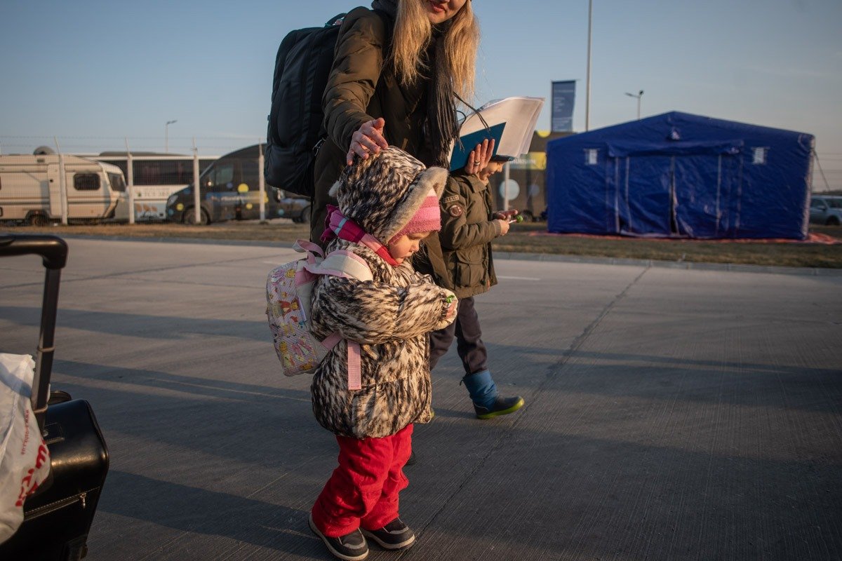 Un raport al unei comisii internaționale de anchetă a ONU a adus acuzații clare asupra acțiunilor Rusiei în Ucraina, susținând că Moscova ar fi comis „crime împotriva umanității” prin deportarea forțată a copiilor ucraineni