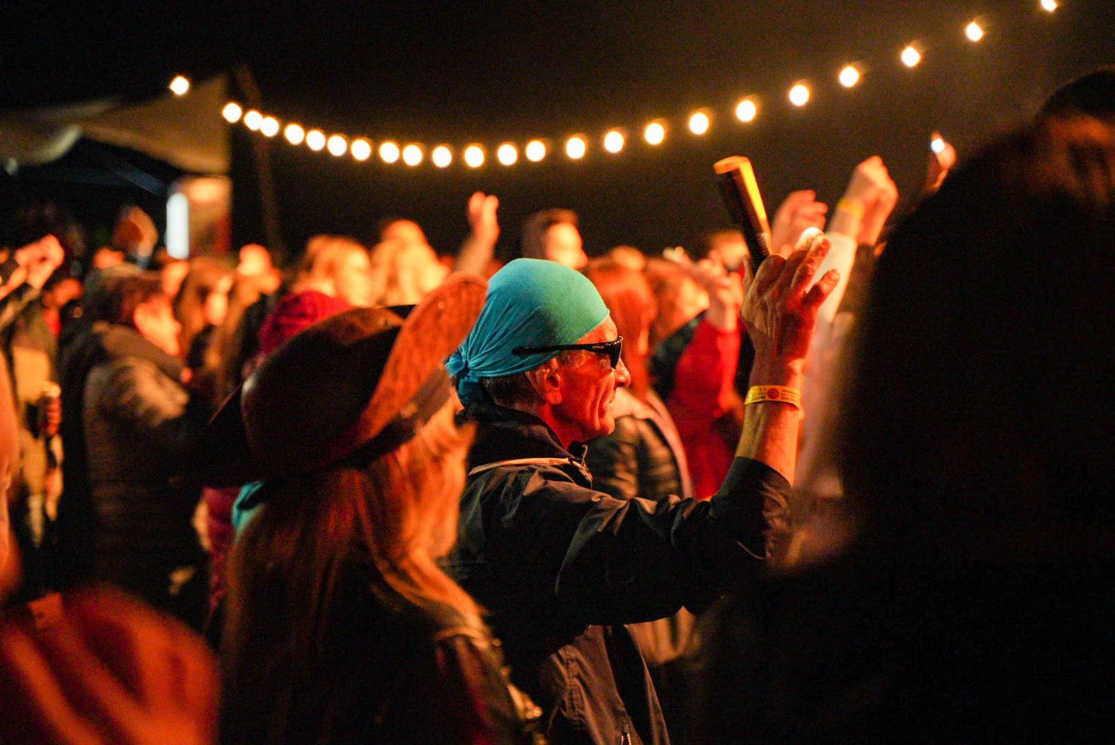 Gigantul mondial al industriei de divertisment, Live Nation, a intrat în vizorul autorităților din Statele Unite, fiind acuzat de practici monopoliste și de impunerea unor taxe excesive asupra spectatorilor la concerte