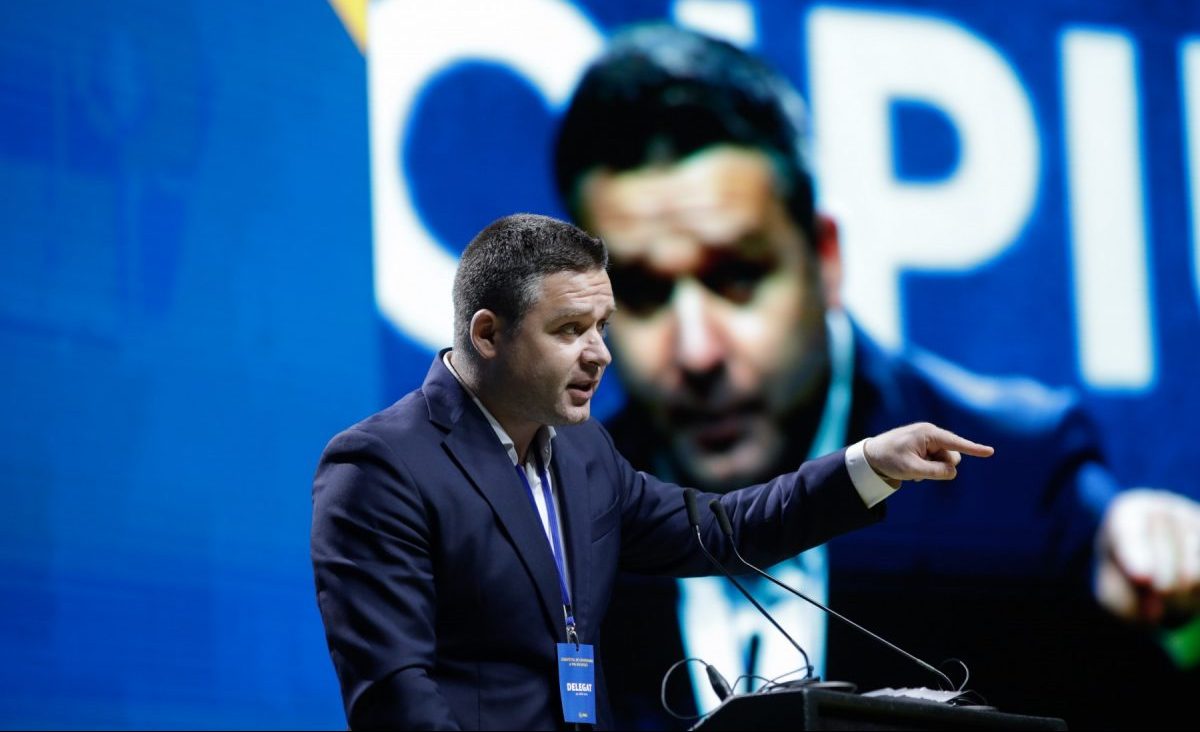 Primăria Capitalei înfruntă probleme de degradare și dezordine, situație pe care edilul șef Ciprian Ciucu o descrie ca fiind „gravă”, iar autoritățile locale au început deja evaluarea terenurilor pentru a identifica principalele puncte critice din oraș