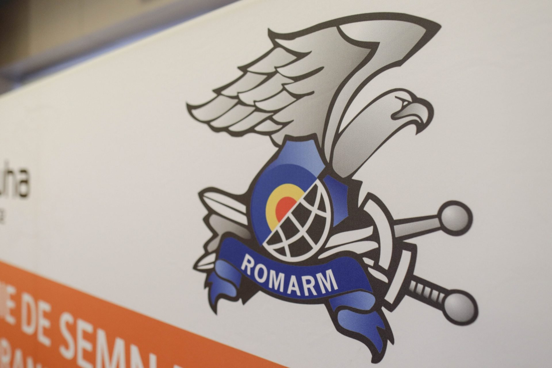 Primăria Bragadiru a luat decizia de a transfera temporar o stradă din domeniul public către Compania Națională Romarm, în vederea realizării unor lucrări de infrastructură menite să faciliteze accesul către o importantă unitate de producție a statului